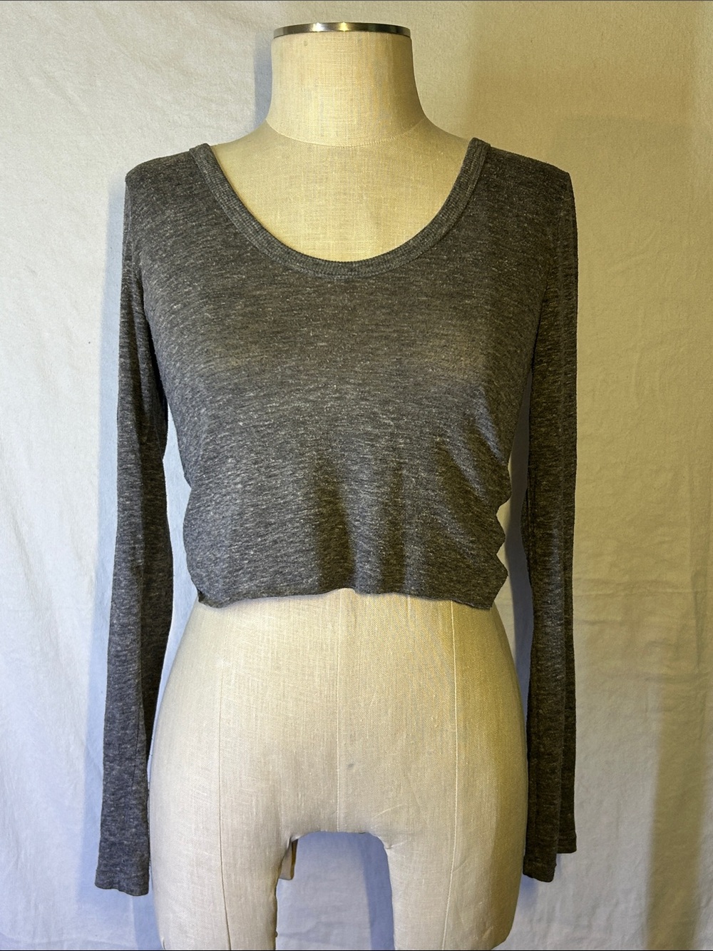 Gap Gray Long-Sleeve Scoop Neck Women's Top